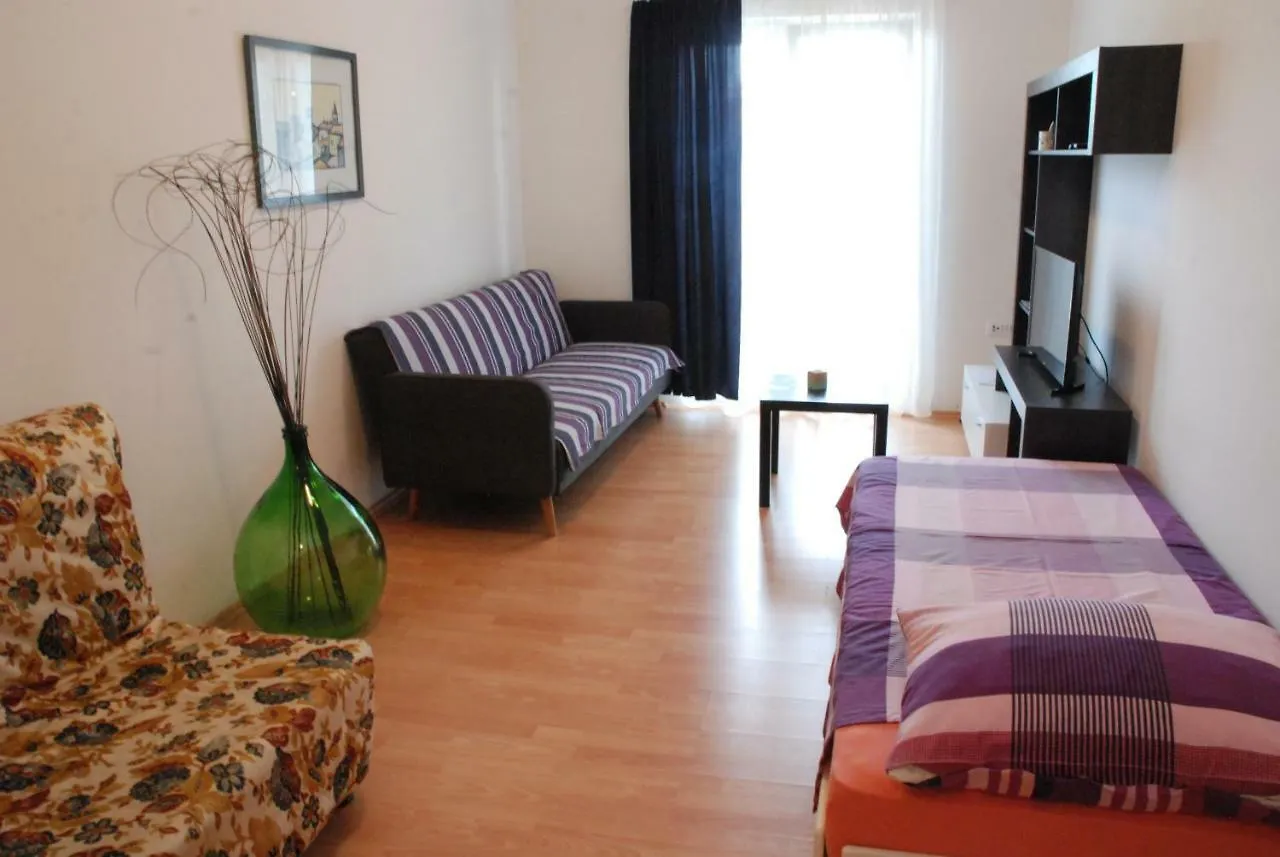 *** Гостевой дом Apartmani Radin Rosini Хорватия